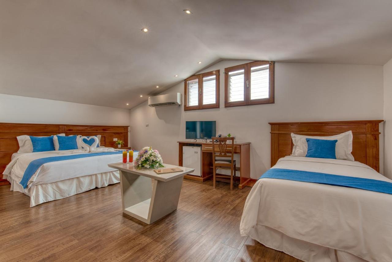 Swans Cay Hotel 博卡斯德尔托罗 外观 照片