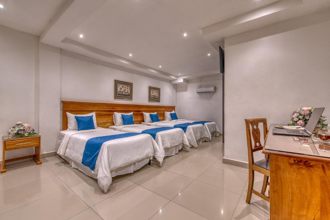 Swans Cay Hotel 博卡斯德尔托罗 外观 照片
