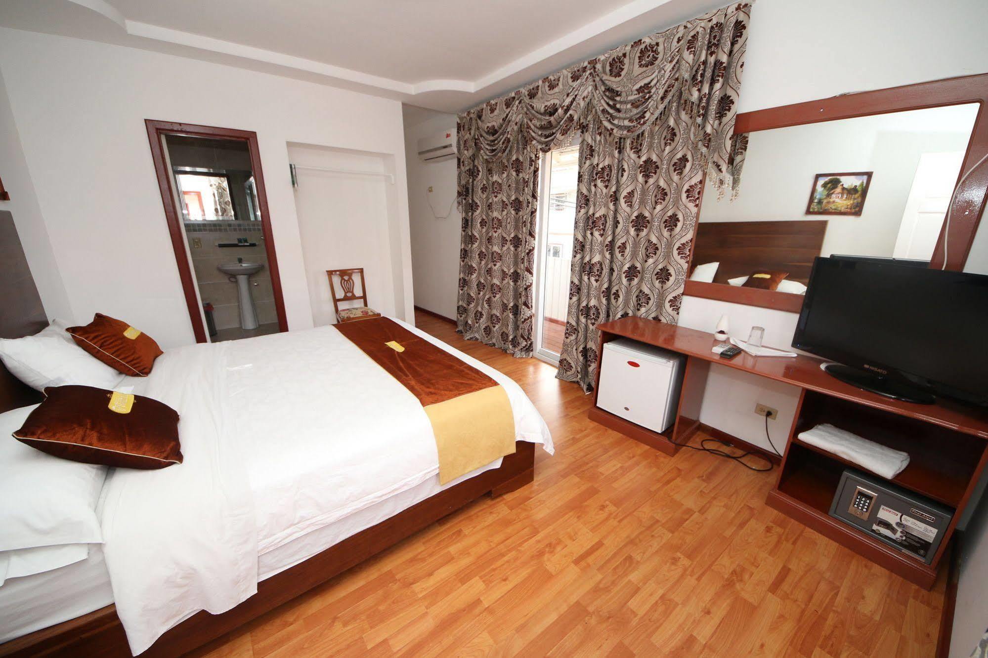 Swans Cay Hotel 博卡斯德尔托罗 外观 照片